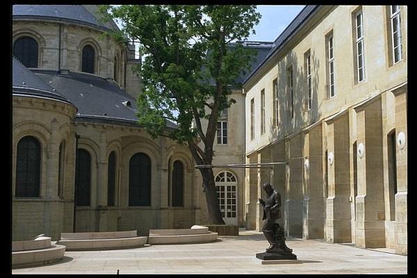 Entr�e du Mus�e des arts et m�tiers